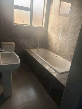 2-bedroom-flat-for-rent-in-makeni-konga-big-7