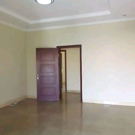 2-bedroom-flat-for-rent-in-salama-park-big-4