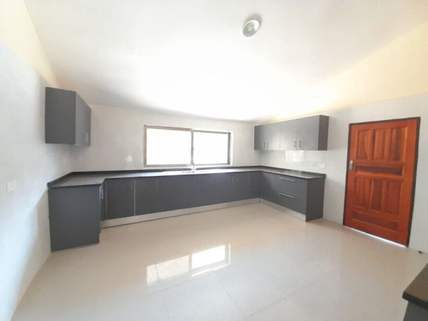 4-bedroom-villa-for-rent-in-kalundu-big-2