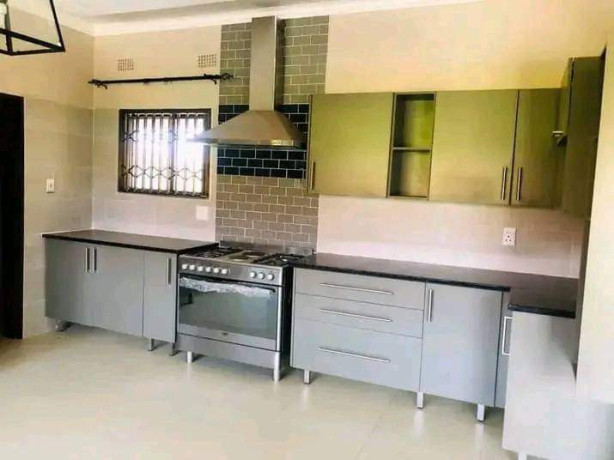 3-bedroom-house-for-rent-in-lilayi-big-5