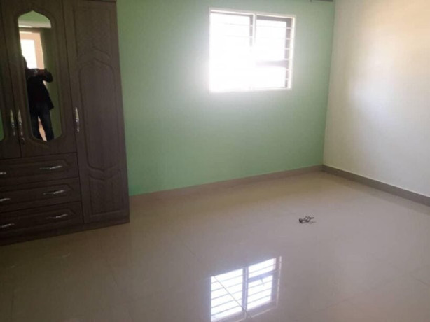 2-bedroom-flat-for-rent-in-chalala-big-6