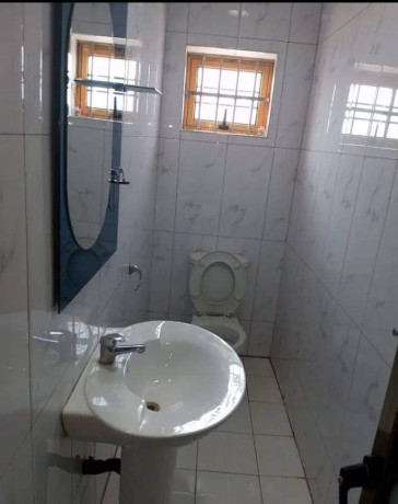 3-bedroom-flat-for-rent-in-chalala-big-3