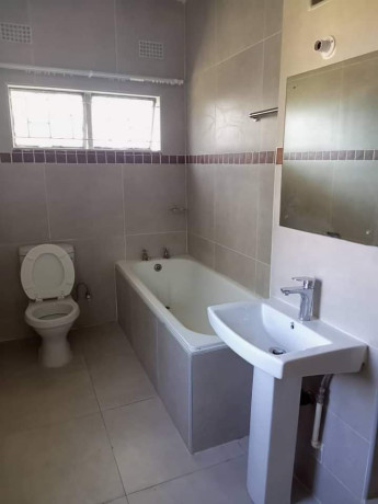 3-bedroom-house-for-rent-in-ibex-hill-big-6