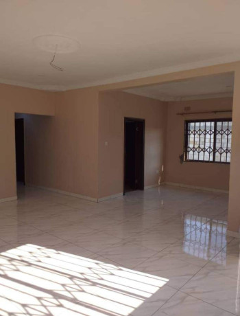 2-bedroom-flat-for-rent-in-ibex-hill-big-7