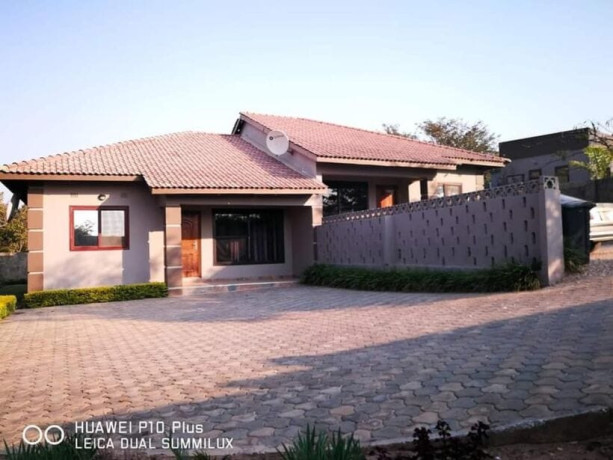 2-bedroom-flat-for-rent-in-roma-park-big-1