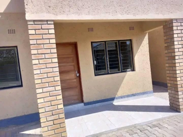 2-bedroom-flat-for-rent-in-chilenje-big-0