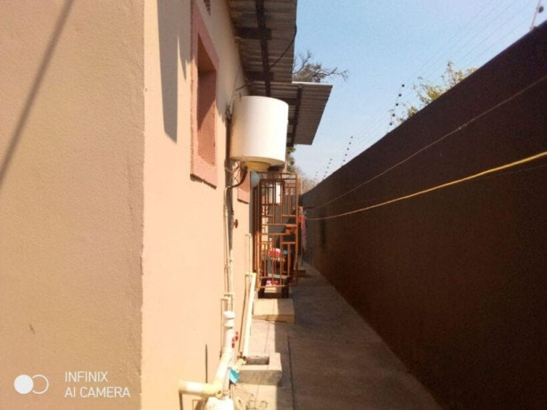 1-bedroom-flat-for-rent-in-thornpark-big-5