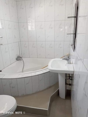 3-bedroom-flat-for-rent-in-chalala-big-7