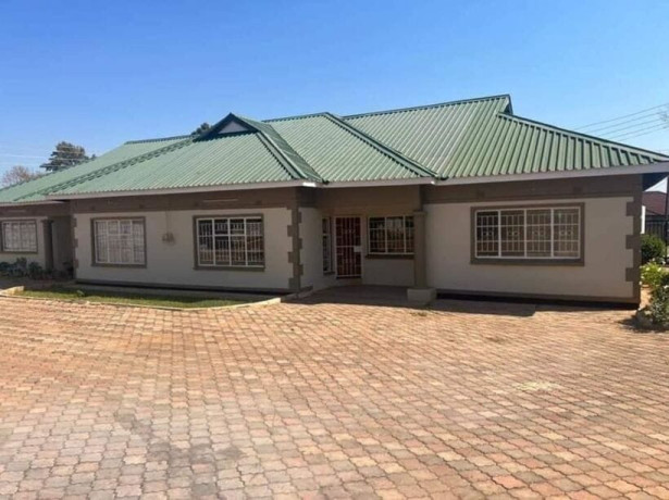 3-bedroom-flat-for-rent-in-ibex-hill-big-1