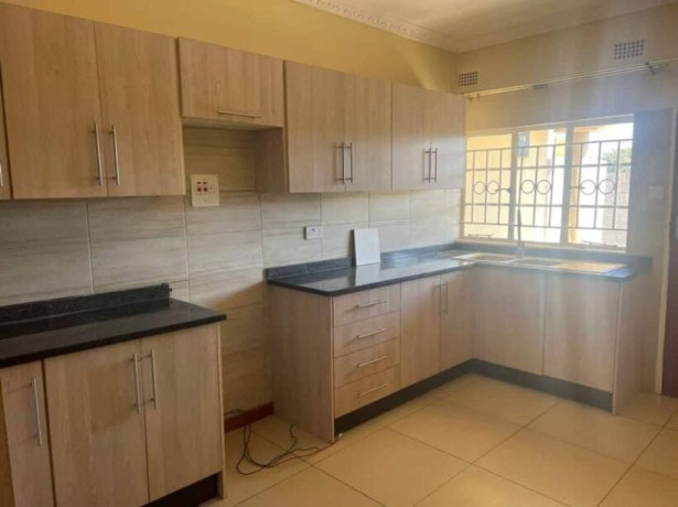 3-bedroom-flat-for-rent-in-ibex-hill-big-2