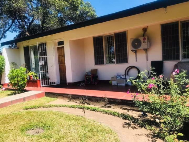 3-bedroom-house-for-rent-in-rhodespark-big-1