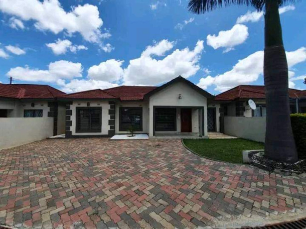 3-bedroom-house-for-rent-in-kabulonga-big-0