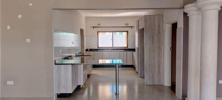 3-bedroom-flat-for-rent-in-meanwood-ibex-big-3