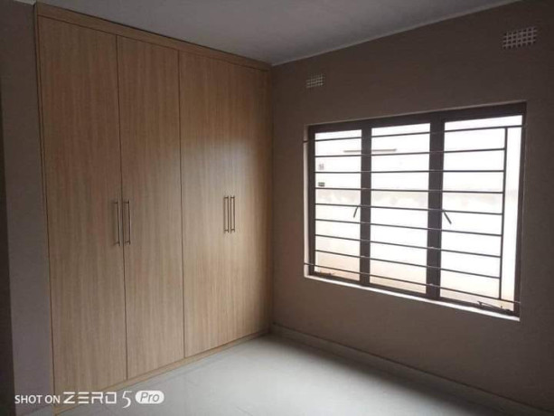 2-bedroom-flat-for-rent-in-avondale-big-5