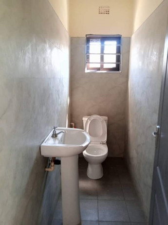 2-bedroom-flat-for-rent-in-makeni-bonaventure-big-2