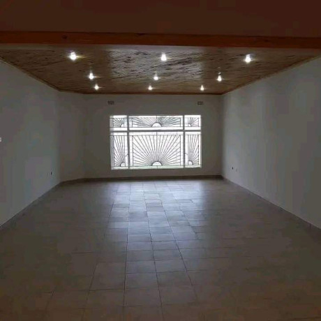 2-bedroom-flat-for-rent-in-lusaka-west-big-5