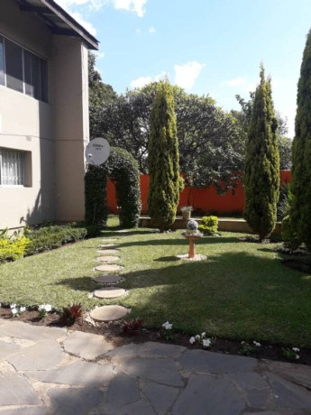 2-bedroom-apartment-for-rent-in-rhodes-park-big-3