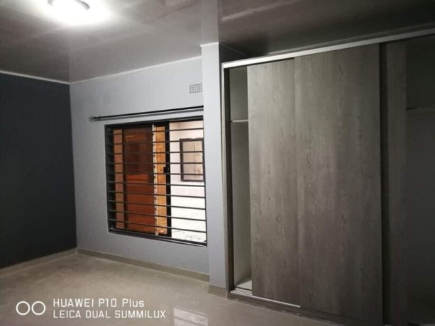 neat-and-spacious-2-bedroom-flat-for-rent-in-meanwood-ibex-big-1