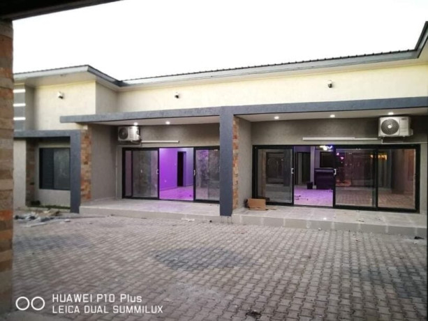 neat-and-spacious-2-bedroom-flat-for-rent-in-meanwood-ibex-big-7