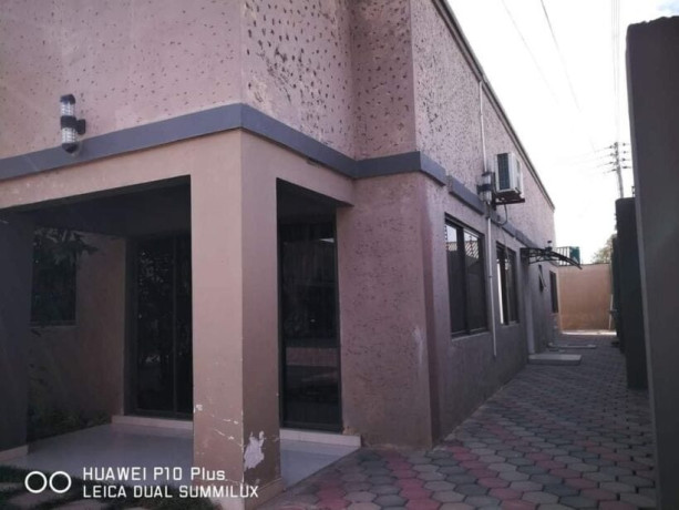 3-bedroom-house-for-rent-in-meanwood-big-1