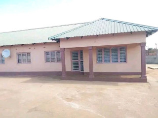 3-bedroom-flat-for-rent-in-libala-south