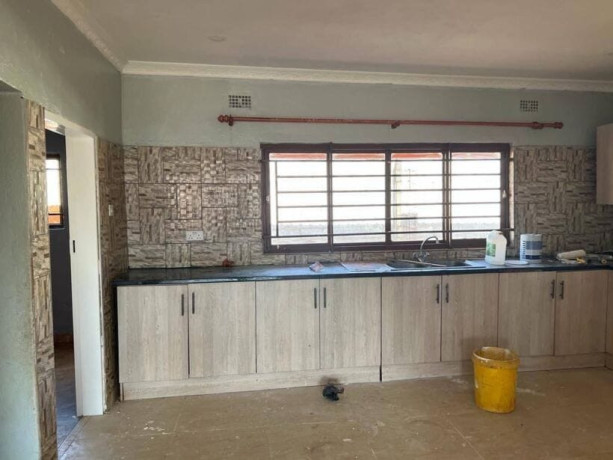3-bedroom-flat-for-rent-in-libala-south-big-2