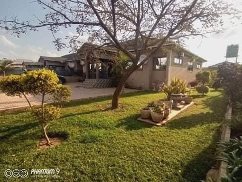 3-bedroom-flat-for-rent-in-chamba-valley-big-1