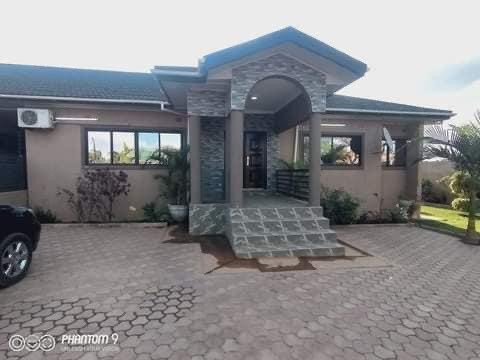 3-bedroom-flat-for-rent-in-chamba-valley-big-2