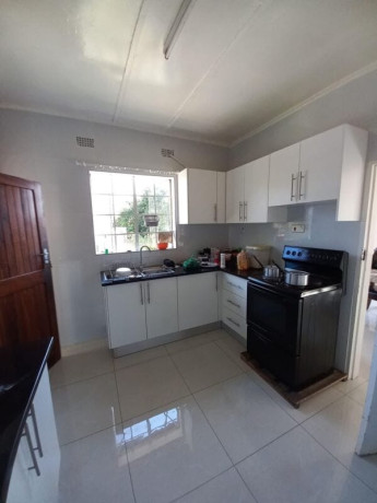 3-bedroom-house-for-rent-in-ibex-hill-big-3