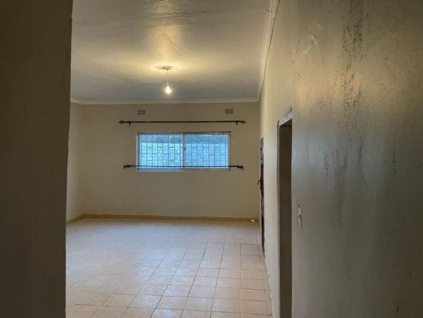 3-bedroom-house-for-rent-in-makeni-big-5