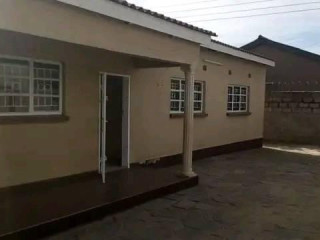 3-bedroom-flat-for-rent-in-chalala