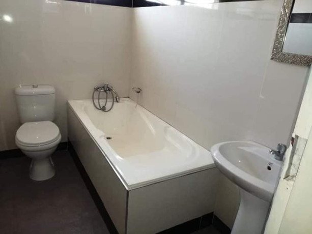 3-bedroom-flat-for-rent-in-ibex-hill-big-3