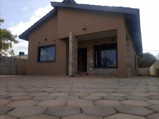 3-bedroom-house-for-rent-in-new-kasama-big-1