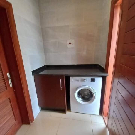 2-bedroom-flat-for-rent-in-chalala-big-5