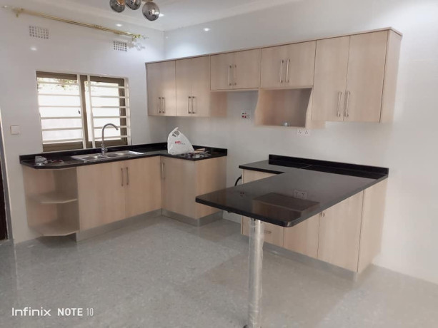 2-bedroom-flat-for-rent-in-chalala-big-2