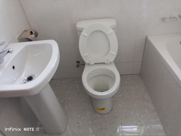 2-bedroom-flat-for-rent-in-chalala-big-3