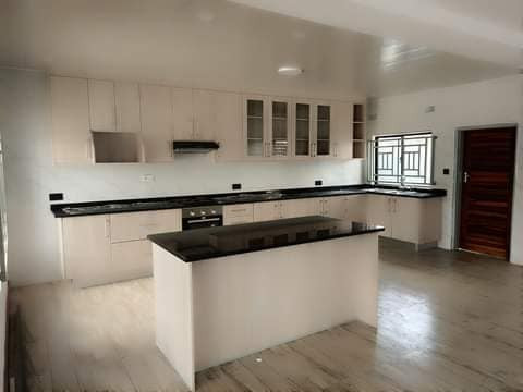 3-bedroom-apartment-for-rent-in-olympia-big-4