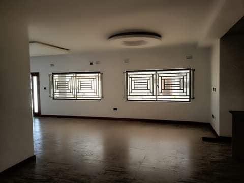 3-bedroom-apartment-for-rent-in-olympia-big-3