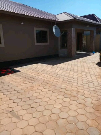 3-bedroom-house-for-rent-in-libala-south-big-4