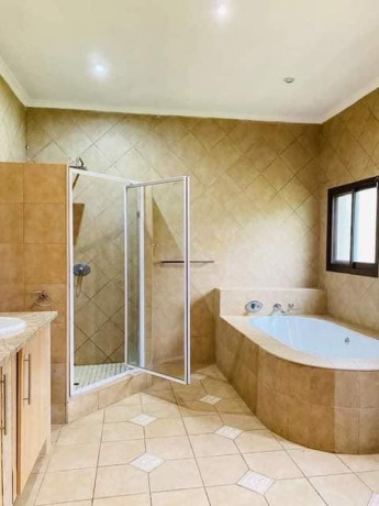 3-bedroom-house-for-rent-in-kabulonga-big-3