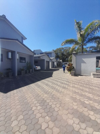 4-bedroom-apartment-for-rent-in-sunningdale-big-0