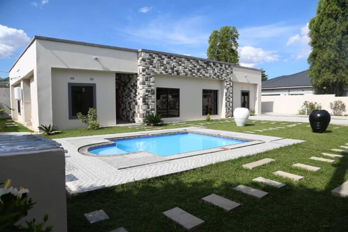 2-bedroom-flat-for-rent-in-ibex-meanwood-big-0