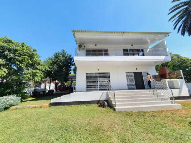 3-bedroom-apartment-for-rent-in-roma-big-0