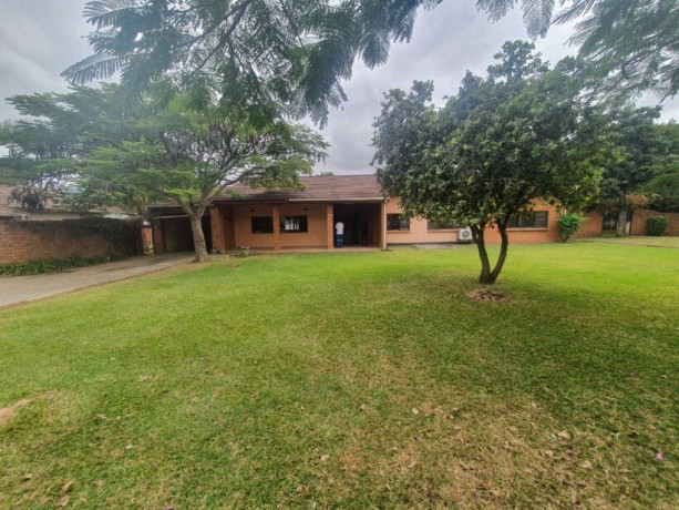 4-bedroom-apartment-for-rent-in-roma-big-0