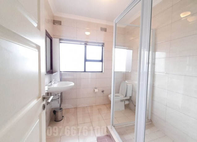 2-bedroom-flat-for-rent-in-rhodespark-big-7