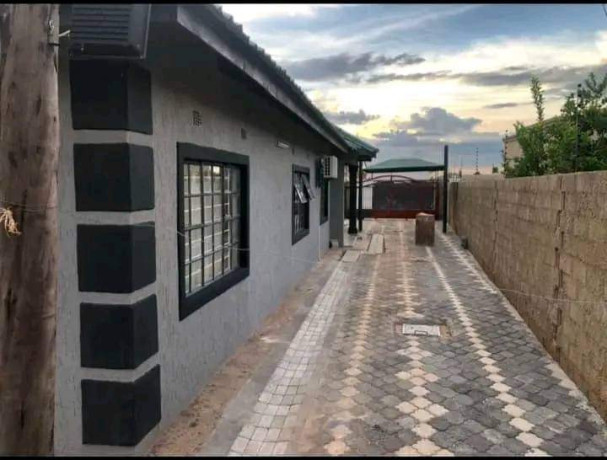 3-bedroom-flat-for-rent-in-chalala-big-0