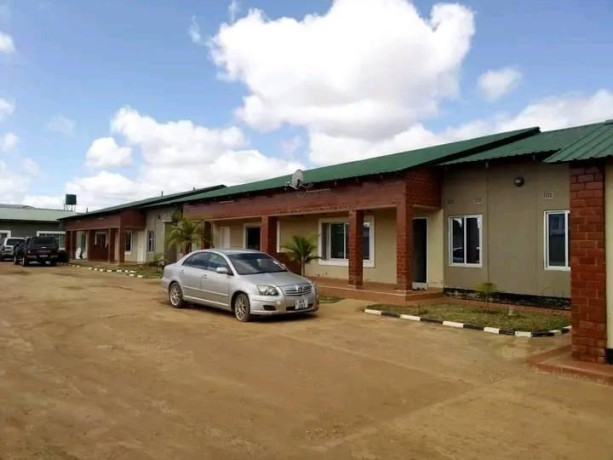 2-bedroom-flat-for-rent-in-chalala-big-4