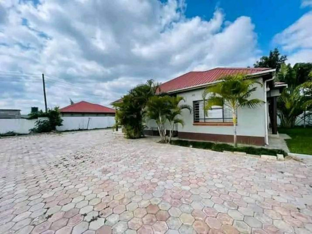 3-bedroom-house-for-rent-in-meanwood-ndeke-big-0