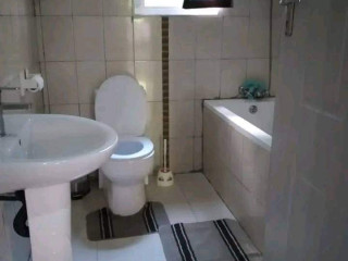 2-bedroom-flat-for-rent-in-longacres