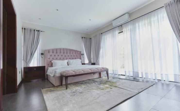 4-bedroom-fully-furnished-apartment-in-roma-big-9